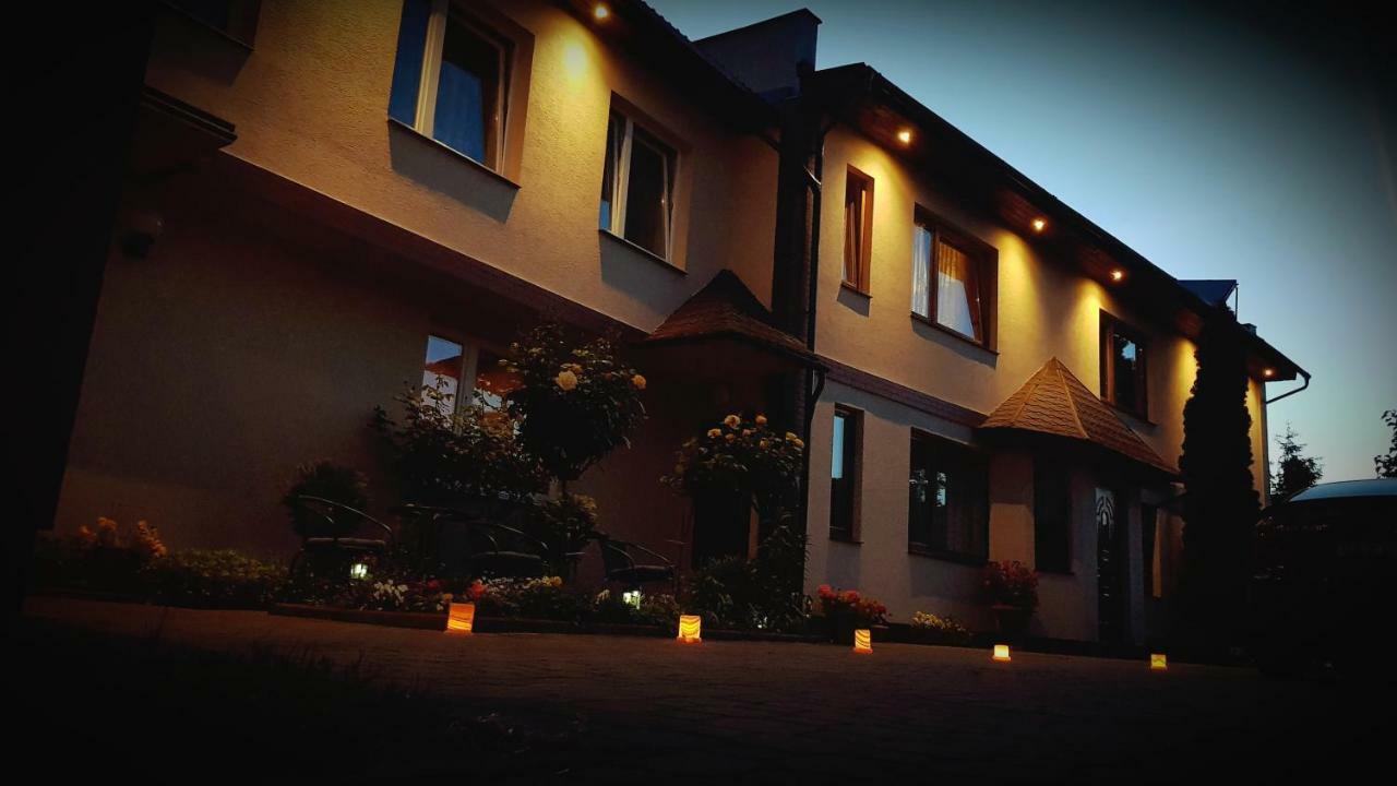 Pokoje Goscinne Asia Leba Ngoại thất bức ảnh